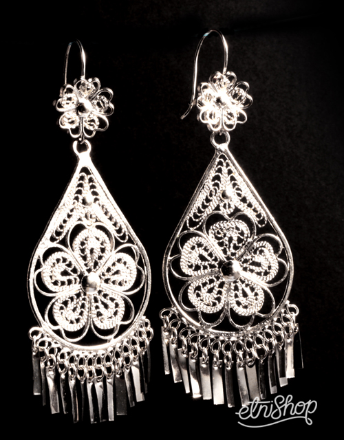 Aretes Oaxaqueños Tipo Gota con Flor
