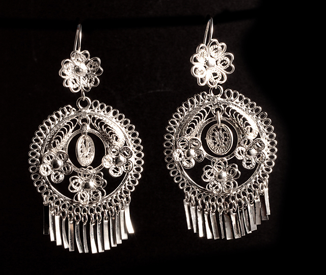 Aretes Filigrana Triple Flor - Imagen 2